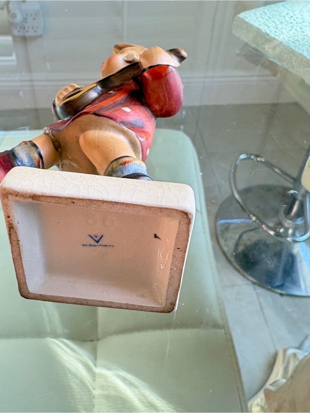 Hummel Red and Cream Boy with Guitar Figurine - Picture 3 of 3